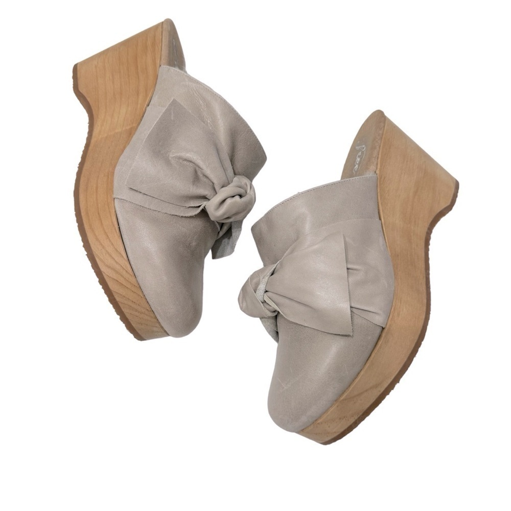 Free People Nigthingale Clog Platform Taupe Gray Leather Fur Line Bow 37/7
